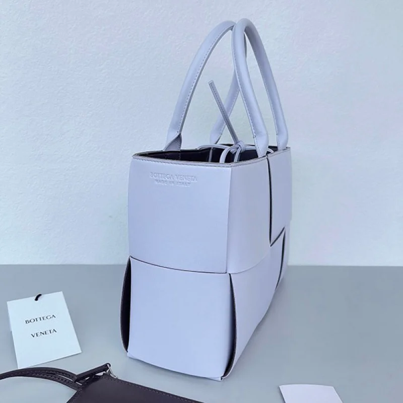 ☆超人気☆ボッテガヴェネタ アルコ トート コピー バッグ マース ウォッシュド/グレープ 652867VMAY35310