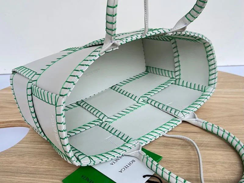 超希少!ボッテガヴェネタ アルコ トート コピー ARCO TOTE boc09170