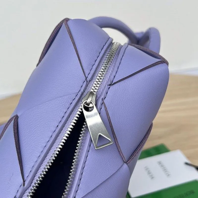 確保済み ボッテガ カセット スモール ショルダーバッグ コピー bos60632