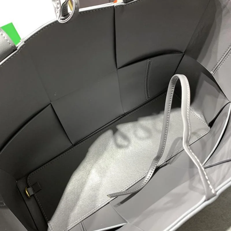 21AW新作ボッテガヴェネタ ザアルコ トート 偽物 サンダー box91317