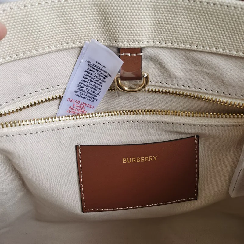 定番バーバリー トートバッグ 偽物通販 スモール SM NEW TOTE 8044138