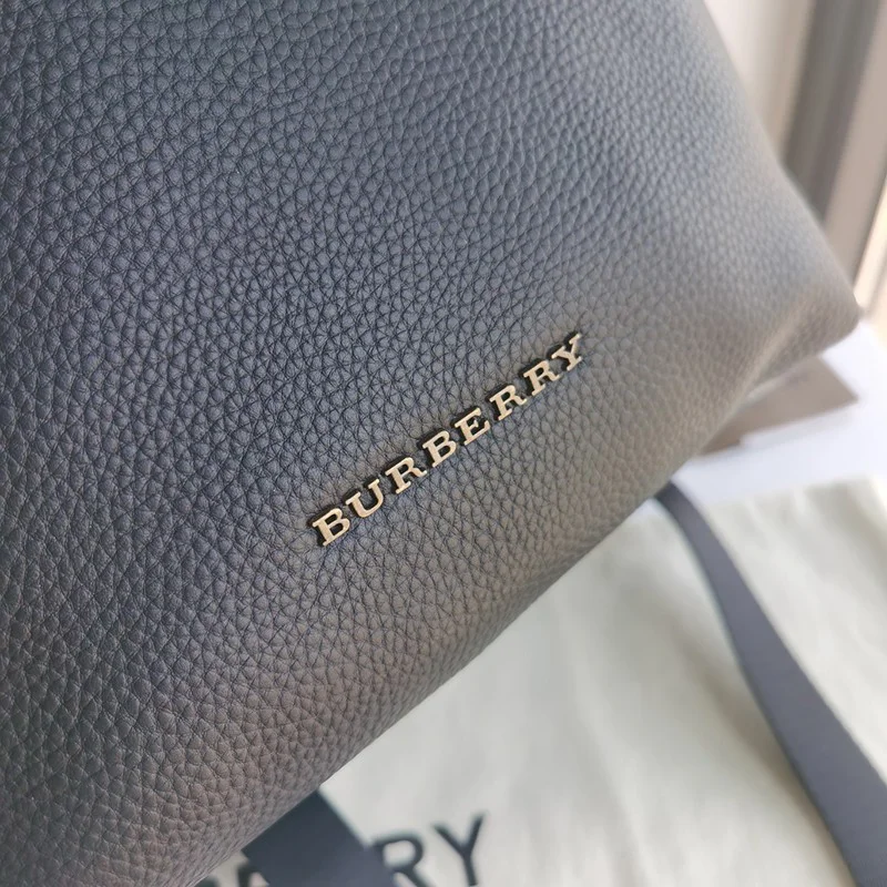 最安値挑戦バーバリー リュック コピー チェック柄キャンバス麻 レザーリュック Bab04295