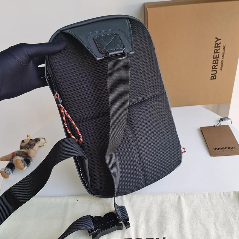 【日本未発売】バーバリー ショルダーバッグ コピー ホースフェリーhorseferryショルダークロスボディバッグ Bac61816