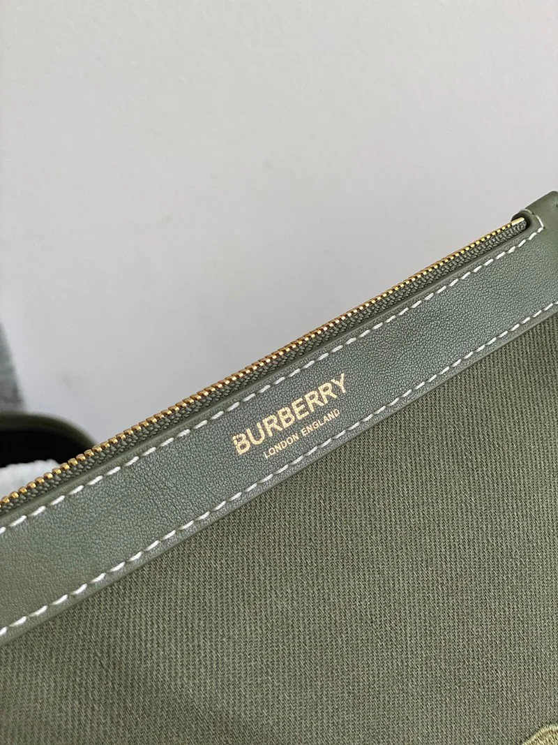 秋冬新作【バーバリー トートバッグ コピー】ミディアム チェックキャンバス ビーチ Bag94860