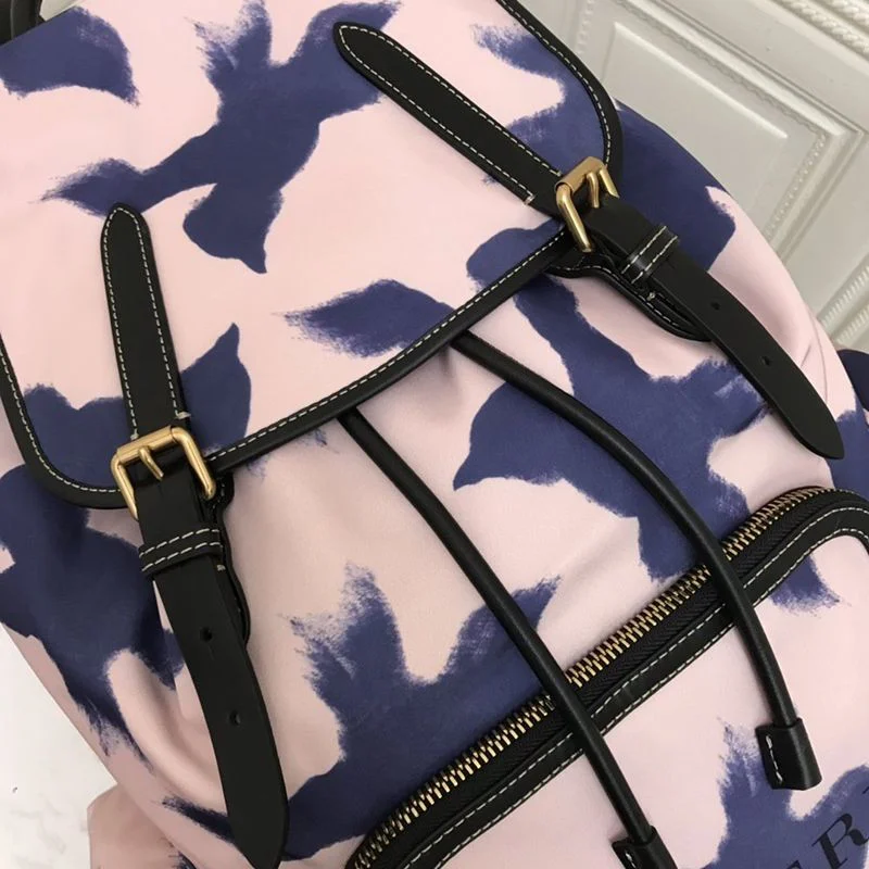 秋冬新作★バーバリー リュック コピー★ MD RUCKSACK ナイロンバックパック Bah39060