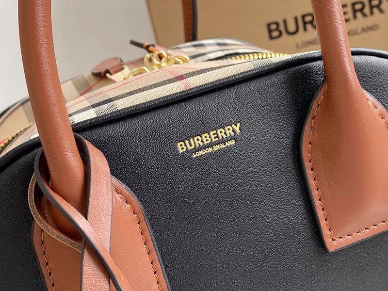 人気急上昇【バーバリー トートバッグ 偽物】ミディアム キャンバス ハーフキューブバッグ Bam02505