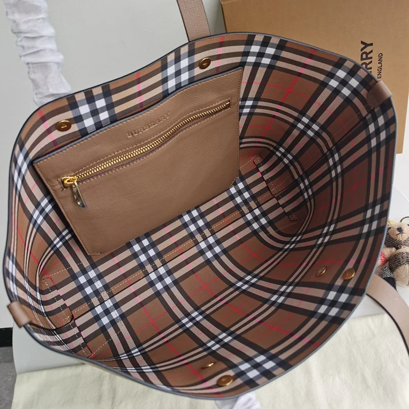21-22AWバーバリー トートバッグ スーパーコピー SM TOTE Baq21819