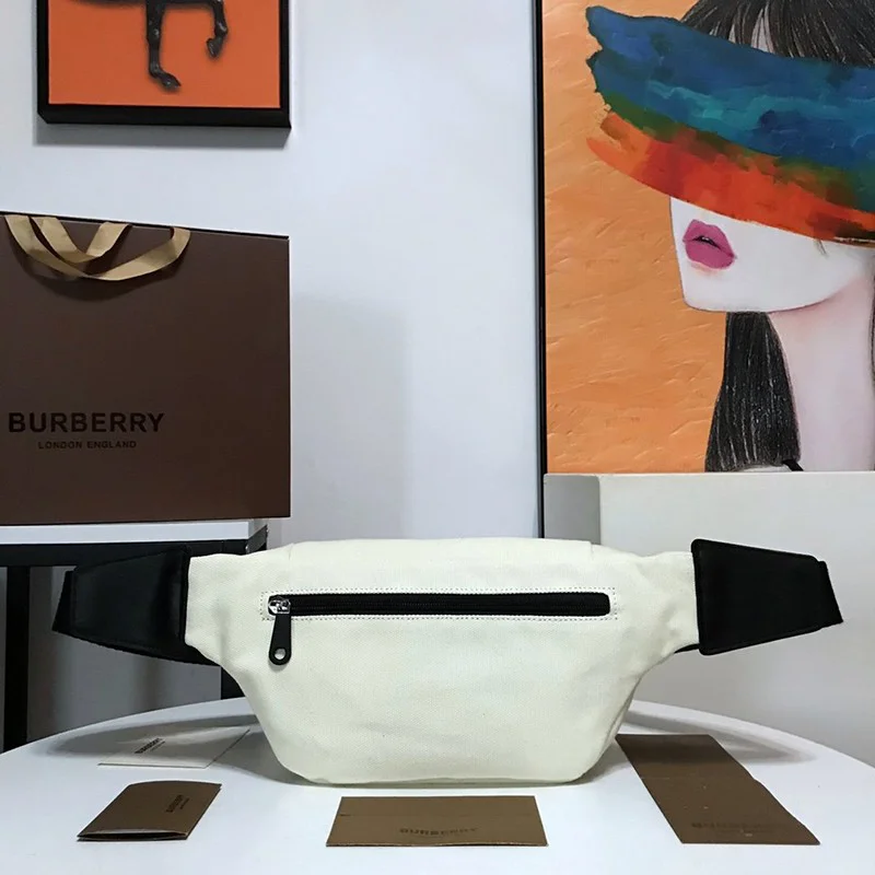 新作 バーバリー バッグ コピー ロゴプリント ボディバッグ WHITE Bau30432
