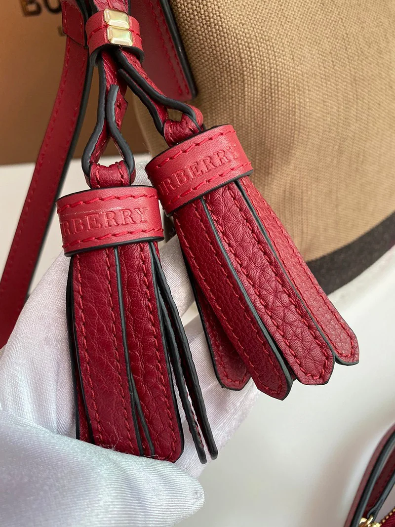 21-22AW【バーバリー ショルダーバッグ コピー】キャンバスチェックとレザーのバケツ Baw64278