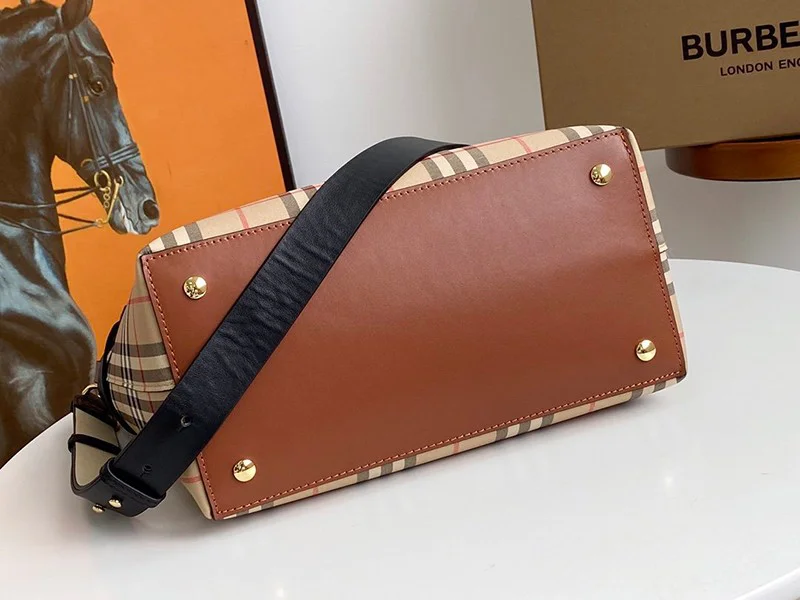 春もの新作バーバリー トートバッグ コピー チェック トリプルスタッズ ベルトバッグミニ Bax32753