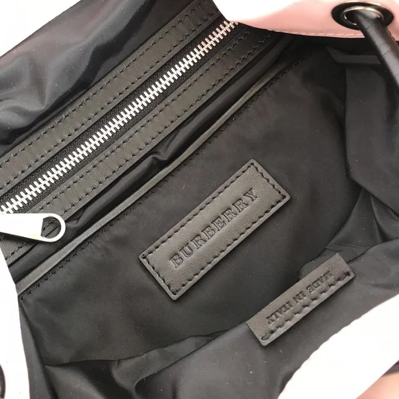 大人気!バーバリー Rucksack リュック 偽物 サック バックパック Bay59633