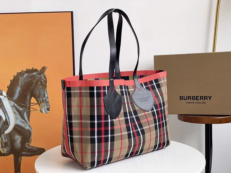 人気急上昇 バーバリー ポケットバッグ アウトドア旅行 チェック リバーシブルバッグ コピー Bam04252
