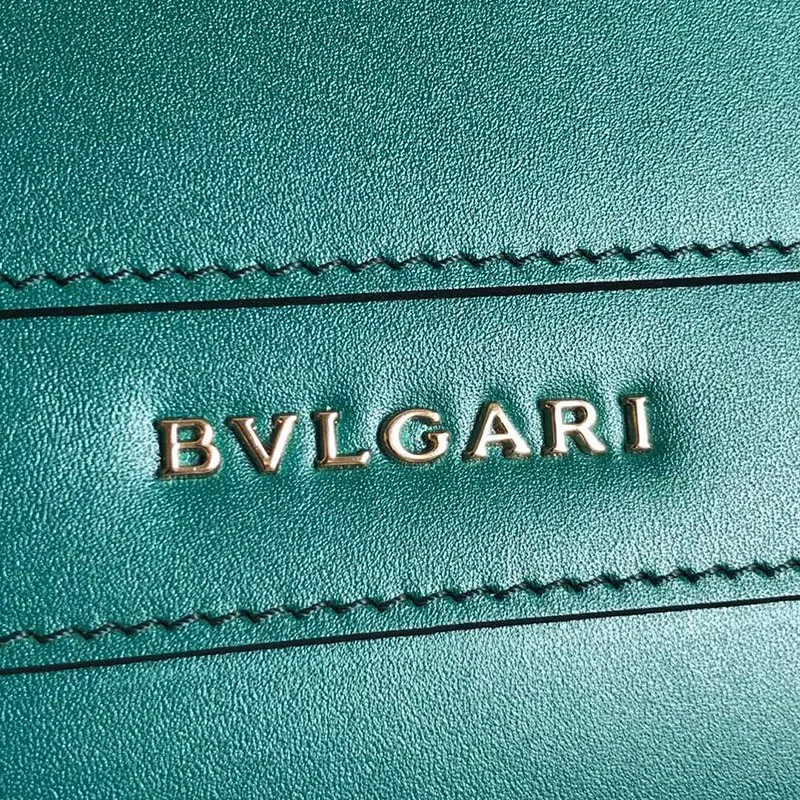 《大人気》【ブルガリ コピー】新色! SERPENTI FOREVER ナッパ ハンドバッグ Buh54789