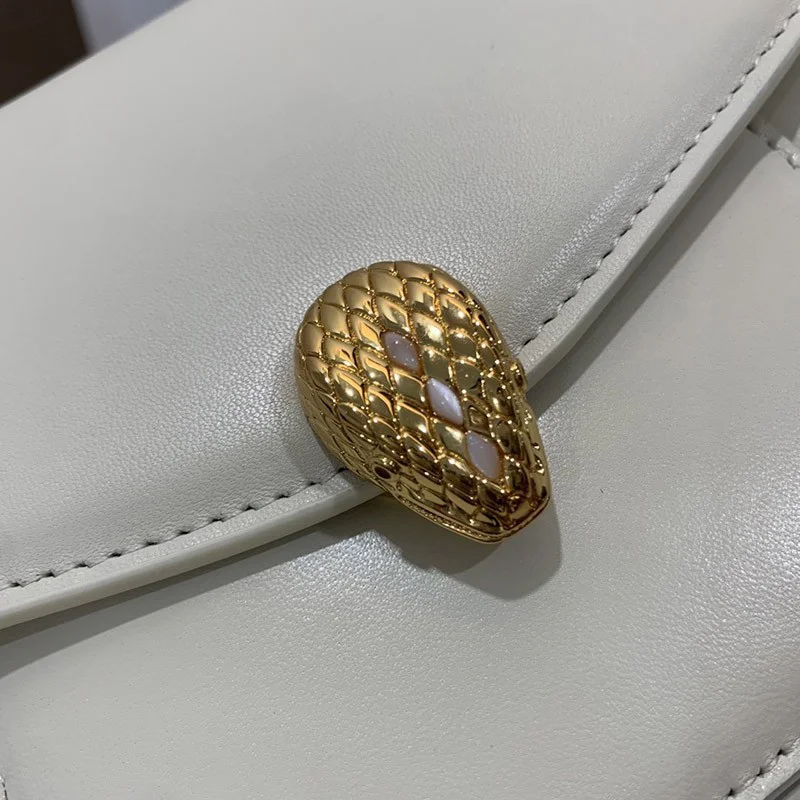 人気急上昇【ブルガリ】新色! SERPENTI FOREVER 白 ナッパ ハンドバッグ コピー Buj11725