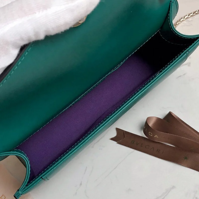 21-22AW【ブルガリ 偽物】新色! SERPENTI FOREVER ナッパ ハンドバッグ Bul75855