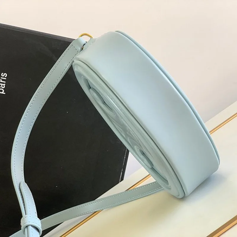 入手困難セリーヌ コピー通販 OVAL SHOULDER CLUTCH トリオンフ 101703DPQ Cem49642