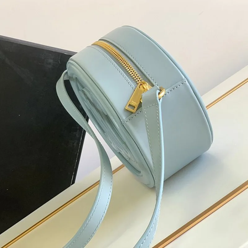 入手困難セリーヌ コピー通販 OVAL SHOULDER CLUTCH トリオンフ 101703DPQ Cem49642