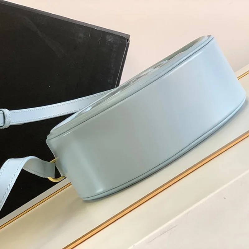 入手困難セリーヌ コピー通販 OVAL SHOULDER CLUTCH トリオンフ 101703DPQ Cem49642