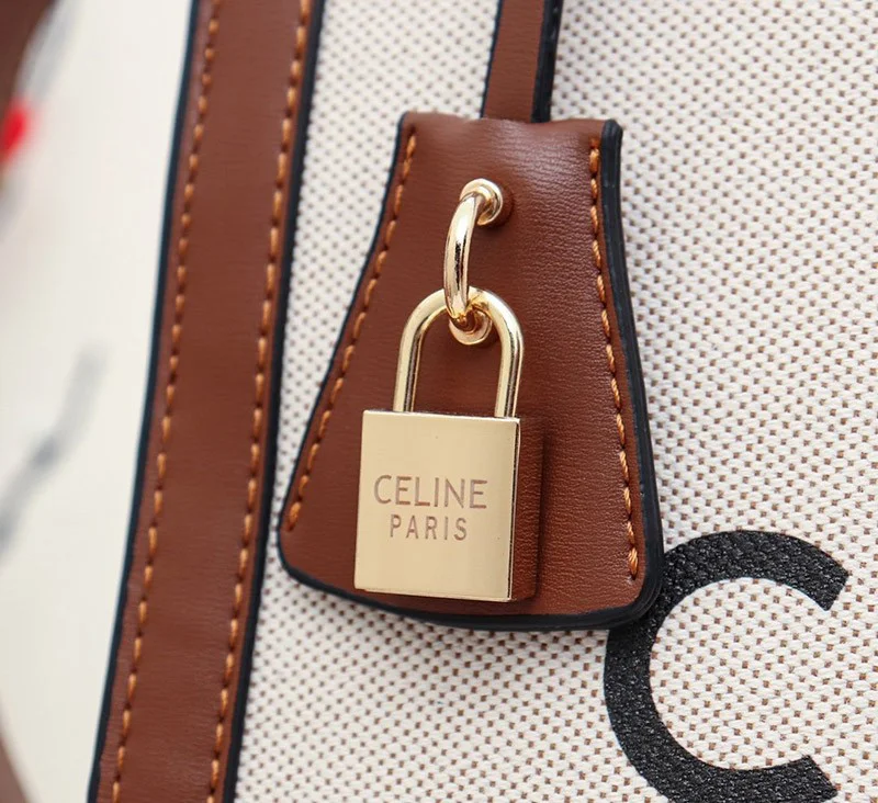国内即発【セリーヌ トートバッグ コピー】スモール バーティカル トート 192082BNZ02NT