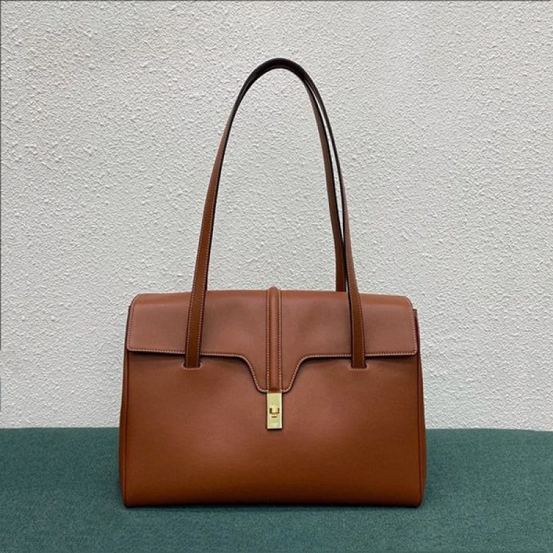 大人気!セリーヌ 16ショルダーバック L スーパーコピー 194043CR4.04LU 194043CR404LU