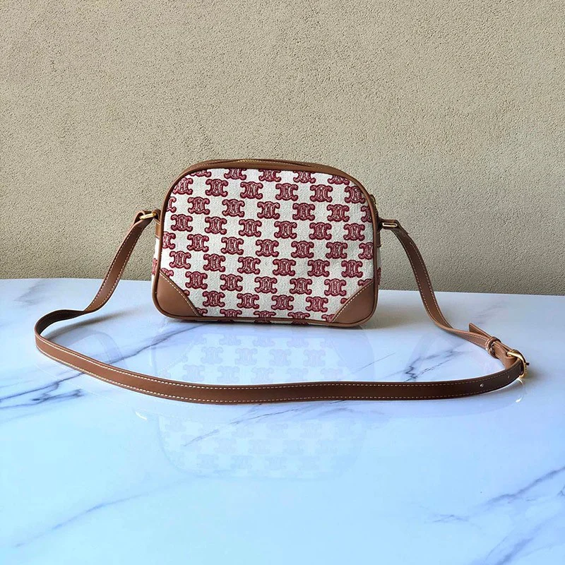一目惚れ♪☆セリーヌ ショルダーバッグ 偽物 カメラバッグ トリオンフの刺繍 194332CS81