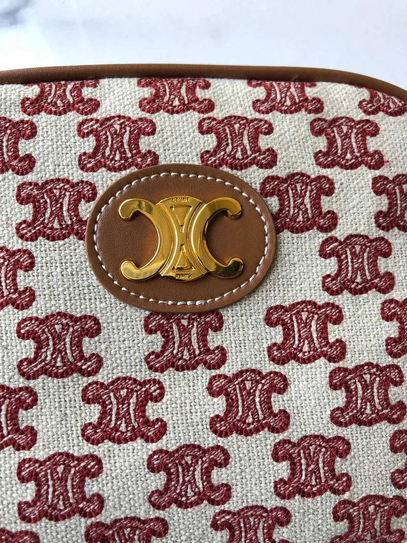 一目惚れ♪☆セリーヌ ショルダーバッグ 偽物 カメラバッグ トリオンフの刺繍 194332CS81