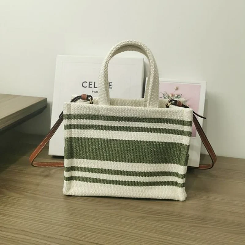 春夏新作セリーヌ 偽物 カバ ドローストリング キュイル トリオンフ Ceb46289