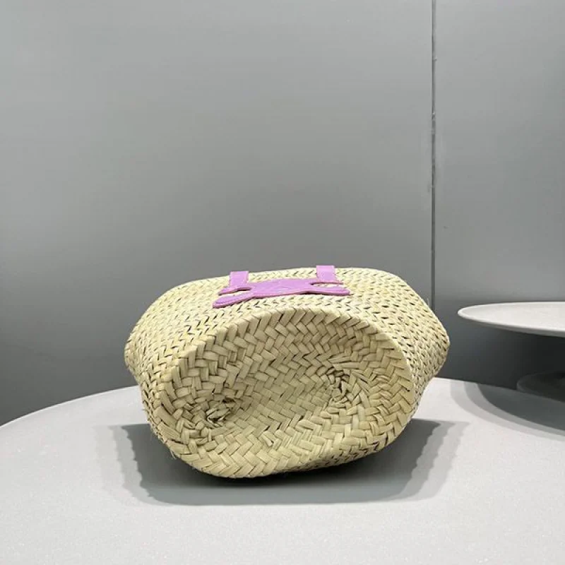【関税無し】セリーヌ ティーン トリオンフ 2022 かごバッグ コピー Ceg39425