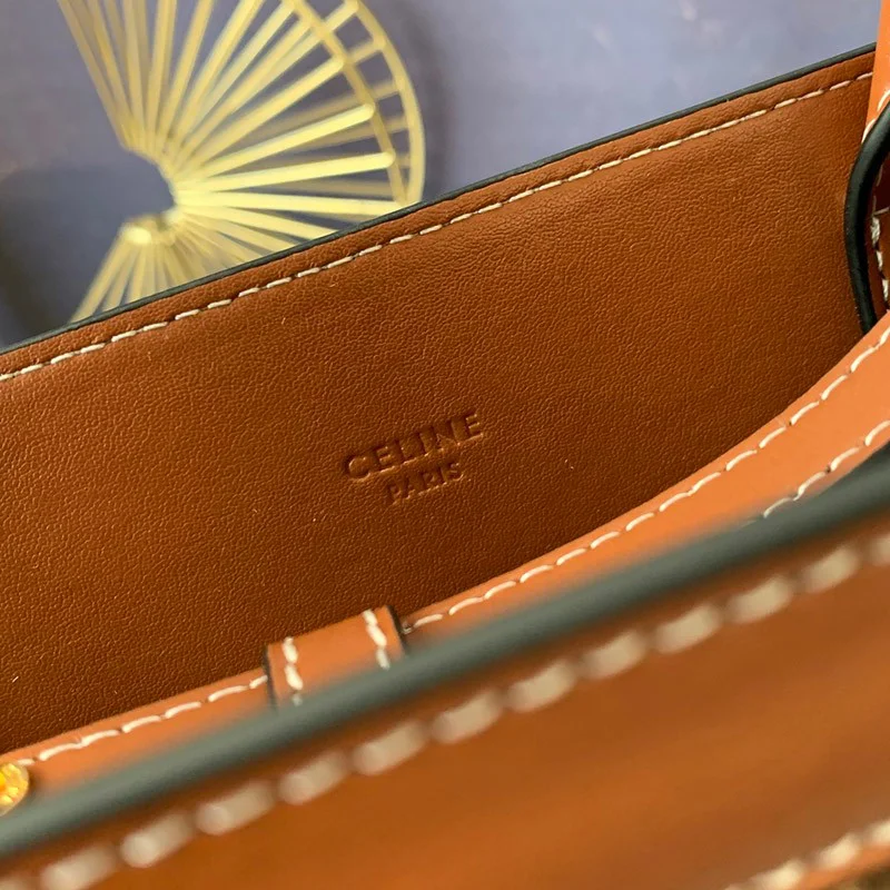 追跡付き発送 セリーヌ ショルダーバッグ 偽物 スモール バーティカル カバ ナチュラル タン Cei00459