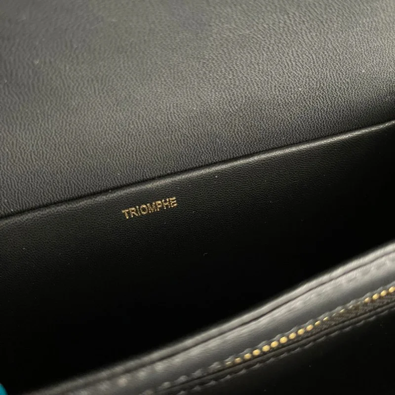 信用第一★セリーヌ ショルダーバッグ コピー ティーン トリオンフバッグ Ceq10086