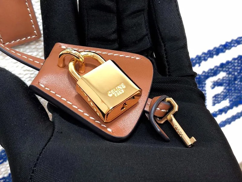 人気No1 セリーヌ トートバック コピー ハンド ロゴ カバ ブラウン Ceq85764
