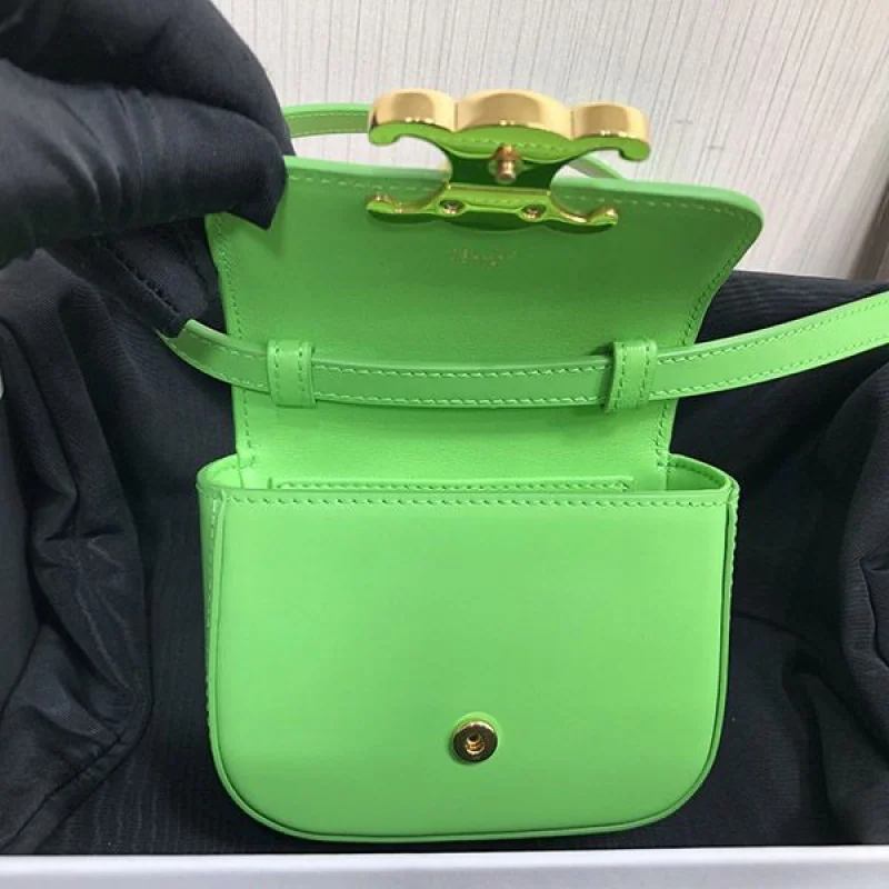 日本未入荷セリーヌ ミニ トリオンフ 偽物/ シャイニーカーフスキン Cer60491