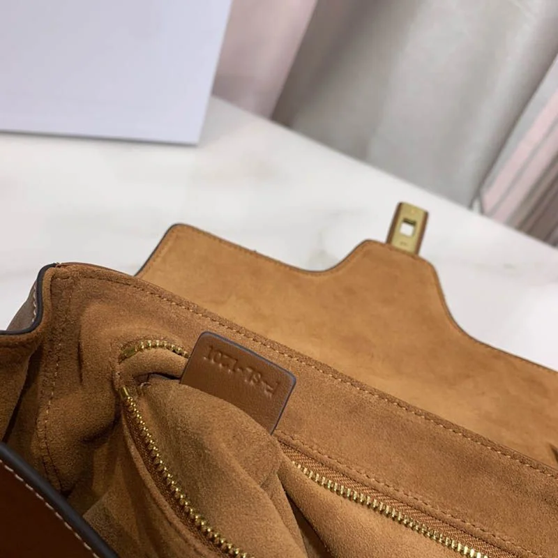 送料込 セリーヌ TEEN SOFT 16 ティーン ソフト16 セーズ ツイードバッグ コピー Cer69281