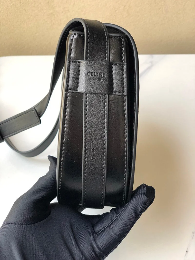 関税負担なしセリーヌ ハンドバッグ コピー ミディアム マイヨン トリオンフ バッグ カーフスキン Cer81157