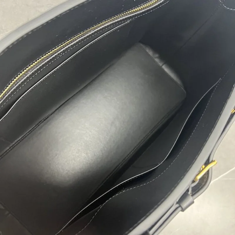大人気!!新色!! セリーヌ ハンドバッグ コピー通販 即発送 Cex64109