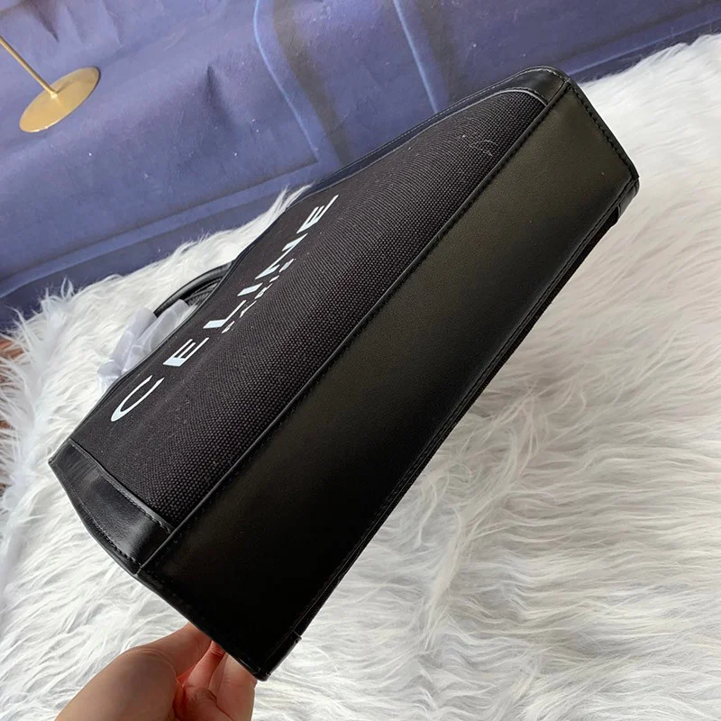 一目惚れ♪ セリーヌ ショルダーバッグ コピー スモール バーティカル カバ ナチュラル タン Cez18672