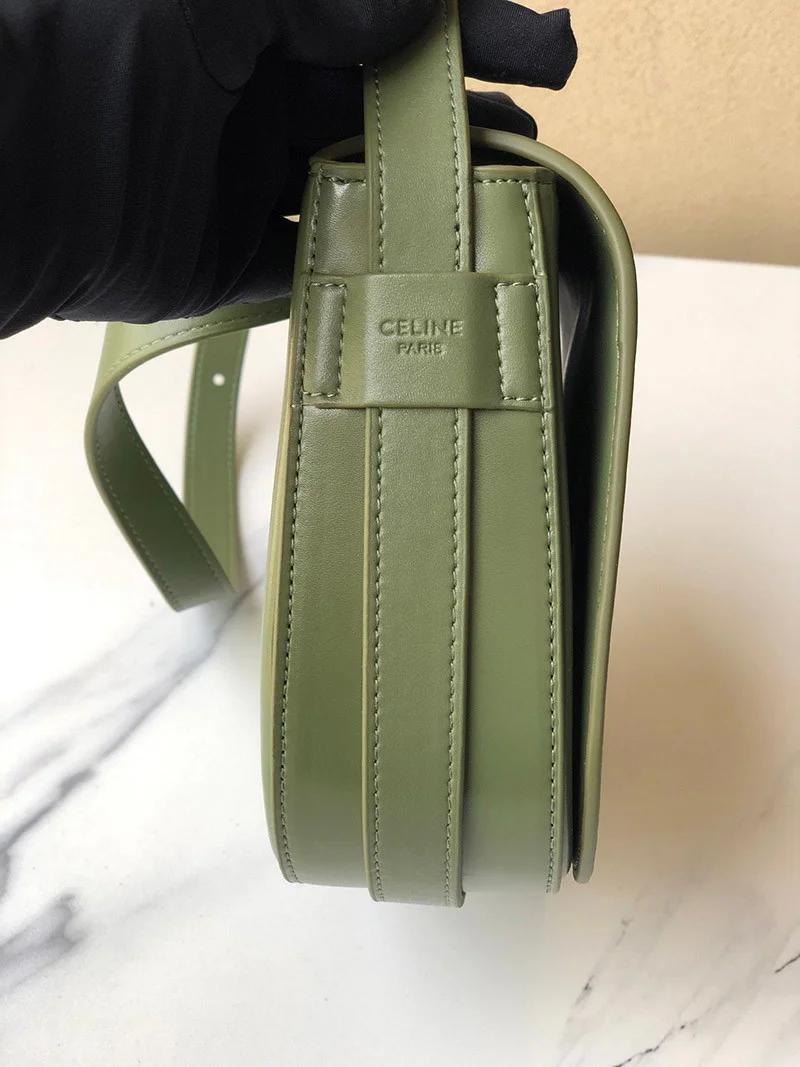 セリーヌ ハンドバッグ コピー ミディアム マイヨン トリオンフ バッグ カーフスキン Cez96369
