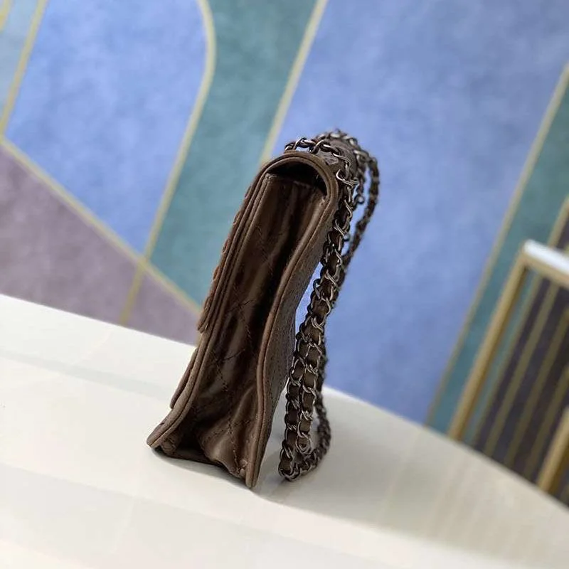 目を惹く 新色☆希少 シャネル ショルダーバッグ コピー shj22686