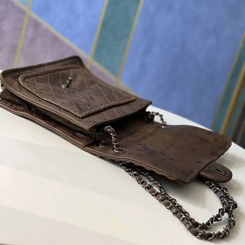 目を惹く 新色☆希少 シャネル ショルダーバッグ コピー shj22686