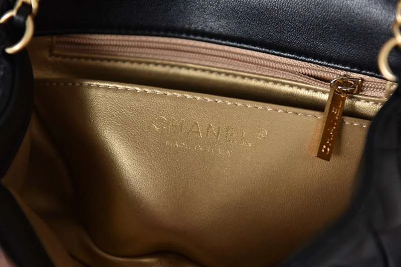 21-22AWお洒落に♪シャネル マトラッセ コピーチェーンバッグ shw10015