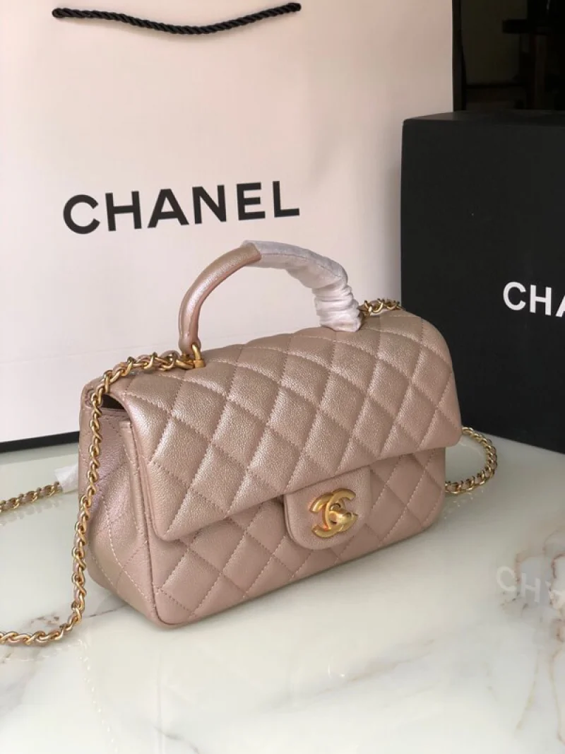 【完売前に】シャネル★トップハンドル付きミニフラップバッグAS2431