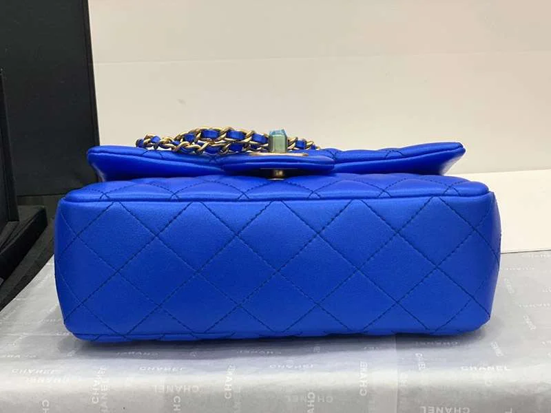 春もの新作 シャネル マトラッセ コピーチェーン ショルダーバッグ shv90062