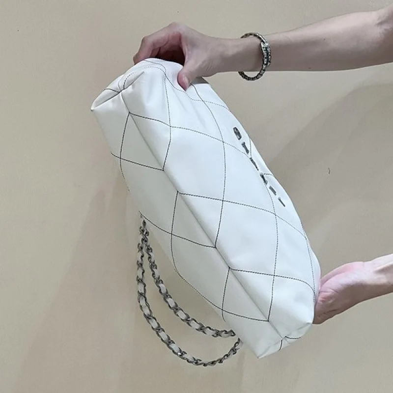 シャネル ラージハンドバック 偽物激安 カーフスキン CCロゴ sha41822