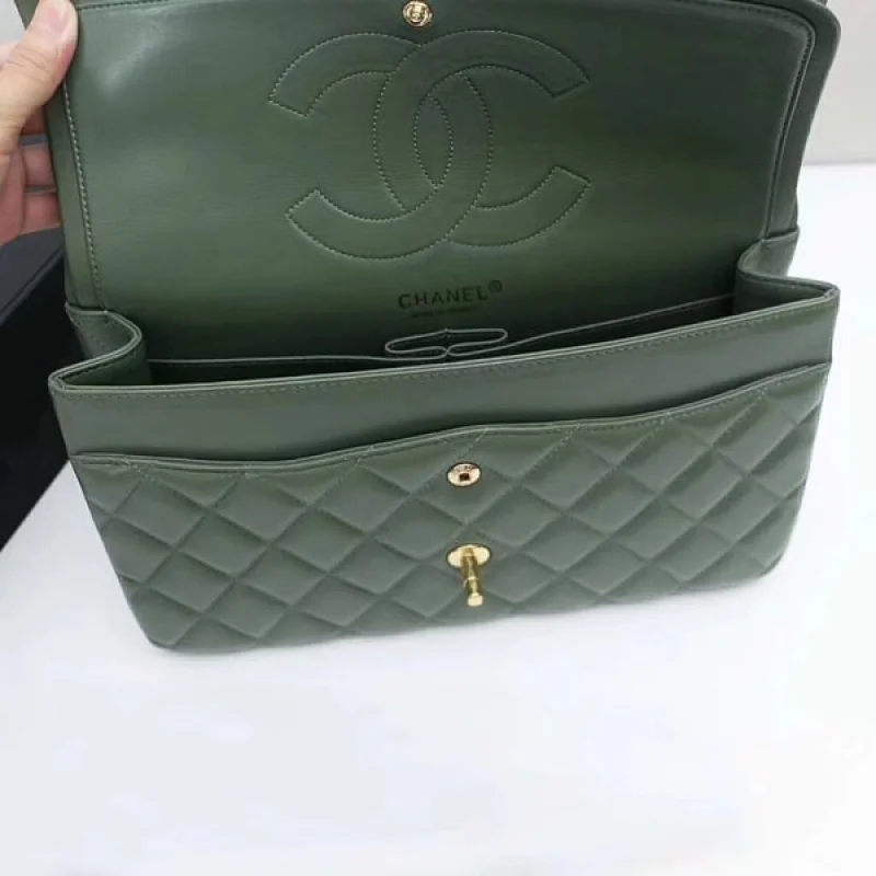 定番シャネル クラシック スモールマトラッセ ハンドバッグ f01113