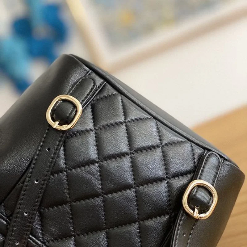 完売必至シャネル バックパック 偽物 リュック ブラック sha33645