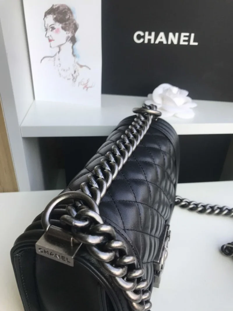 【奇跡の再入荷!即発送】シャネル ボーイ シャネル ショルダーバッグ スーパーコピー sha43272