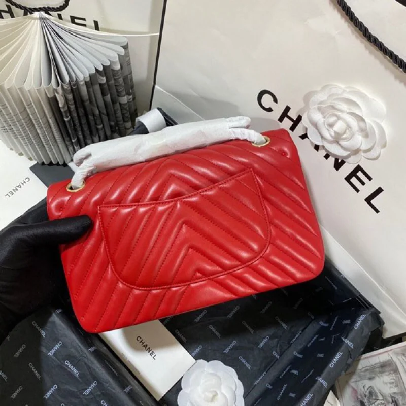 日本未入荷 シャネル コピー ショルダーバッグ チェーンバッグ レッド shc35741