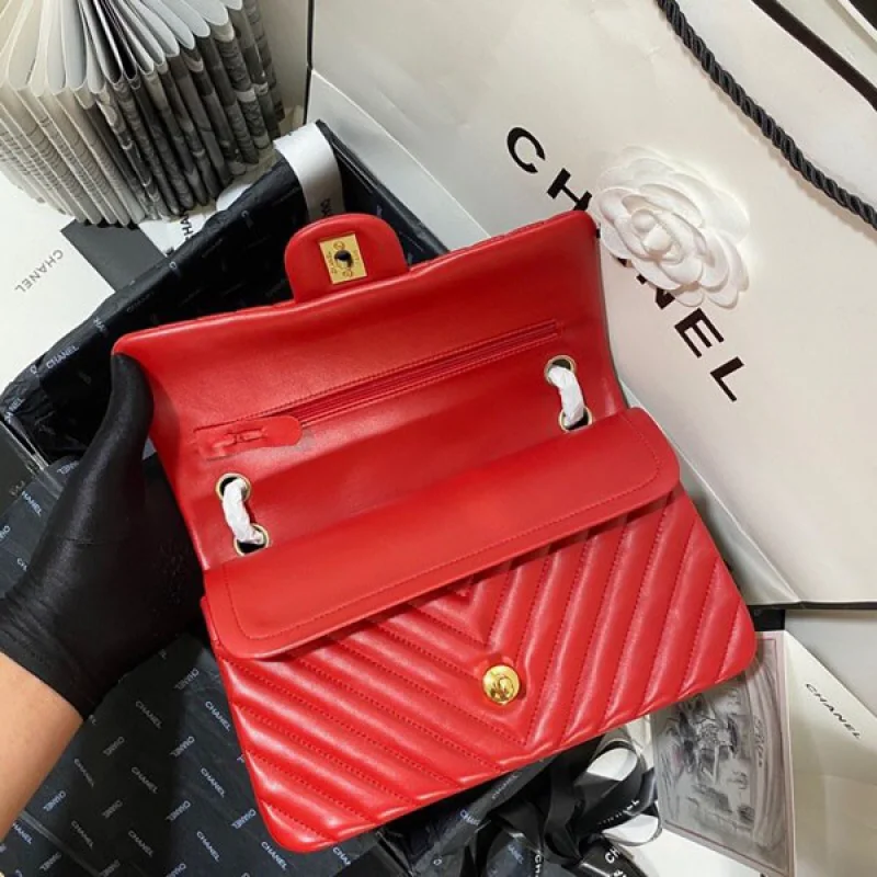 日本未入荷 シャネル コピー ショルダーバッグ チェーンバッグ レッド shc35741