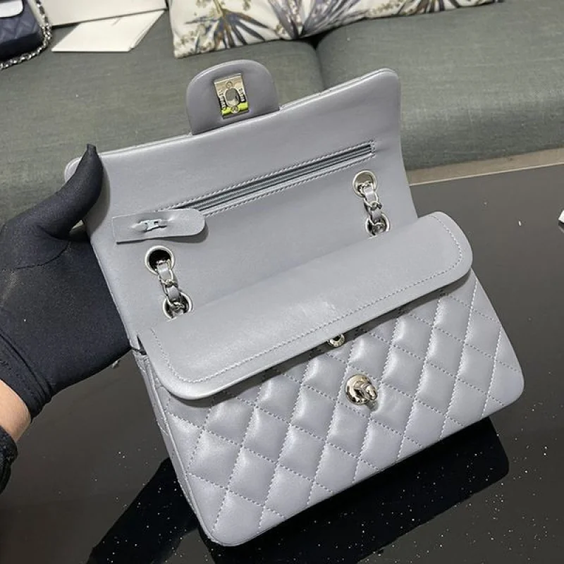 大人気!シャネル クラシック スモール ハンドバッグ 偽物 shg03724