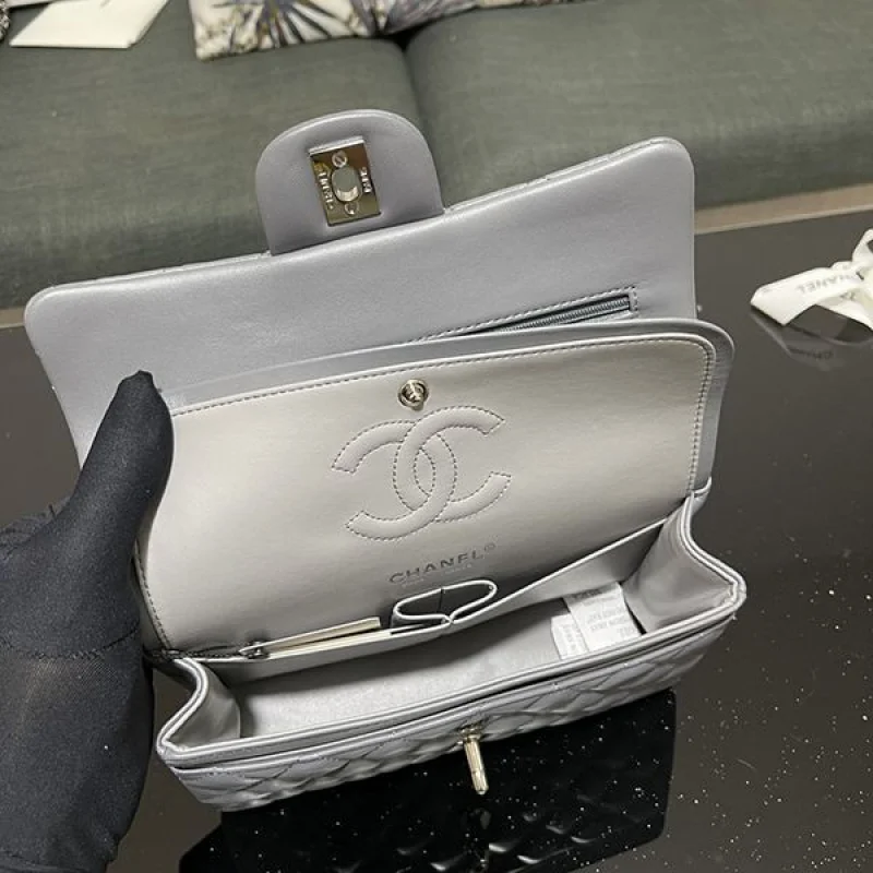 大人気!シャネル クラシック スモール ハンドバッグ 偽物 shg03724